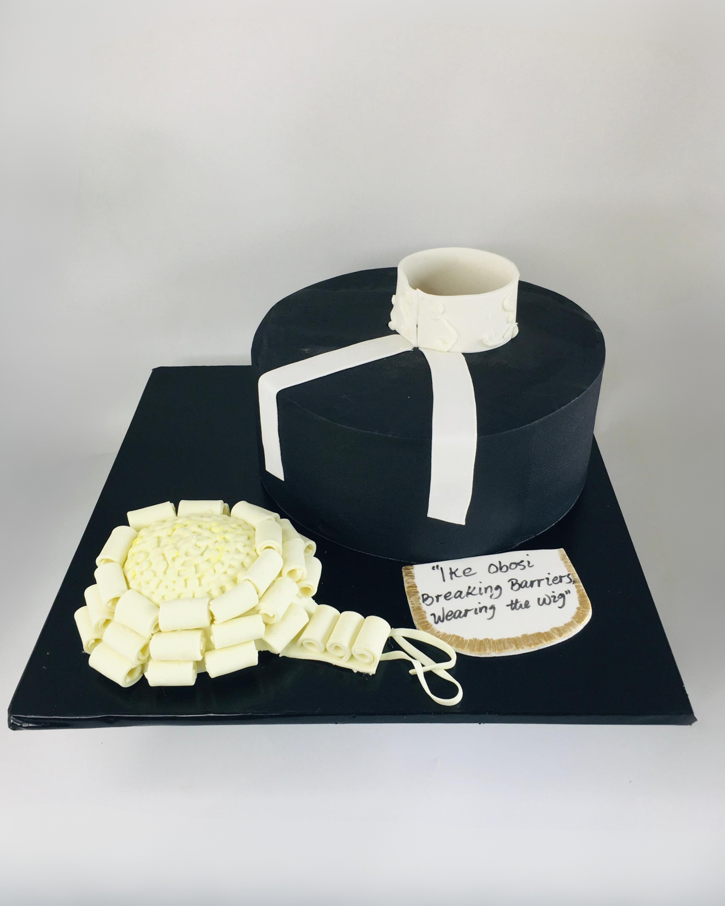 Call-to-bar Cake (peruke-frosted)